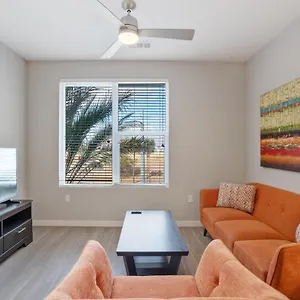 Apartment Gia Modern 2 Bedroom With Swimming Pool 