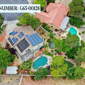  Holiday home The Buddha Estate